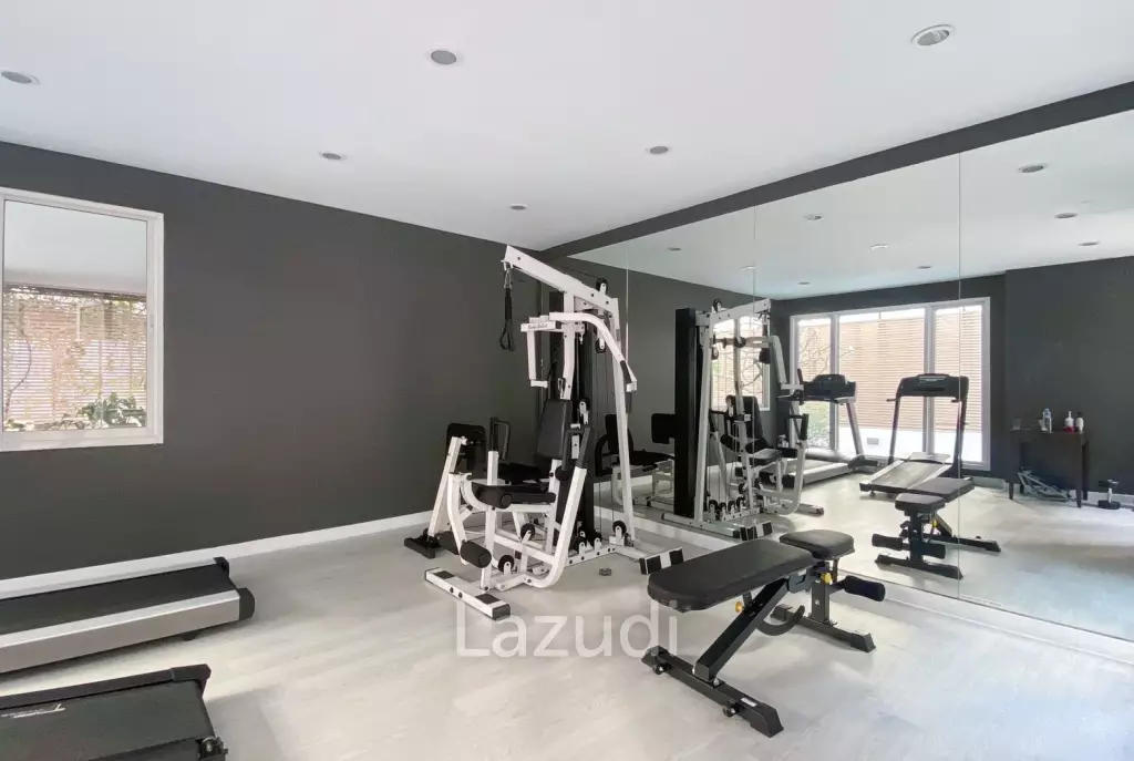 4 Bed 4 Bath 350 SQ.M The Verandah Sukhumvit
