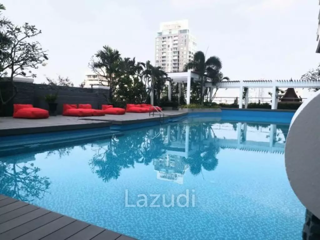 144 sqm condo at The Waterford Diamond Khlong Toei Bangkok
