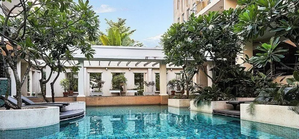 6th Floor One Bedroom Condo in Twin Peaks