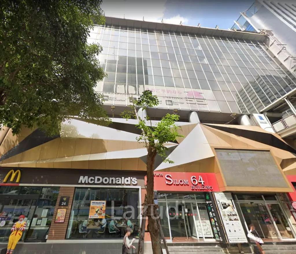 Office space for rent in silom with covered way from BTS