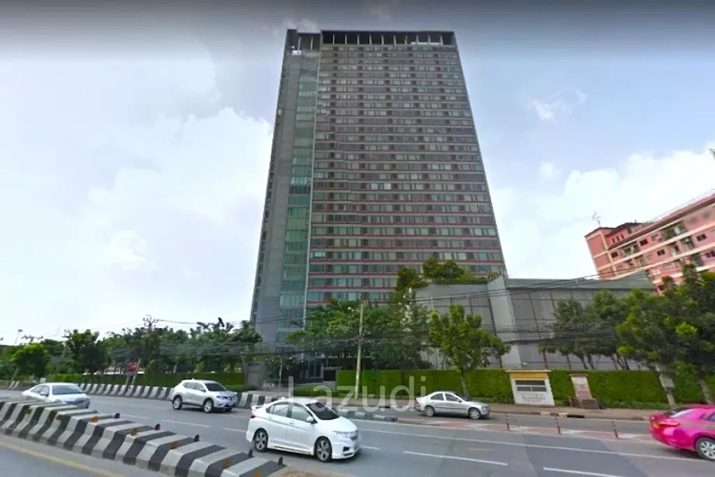 1 Bed 1 Bath 65 SQ.M Vantage Ratchavipa