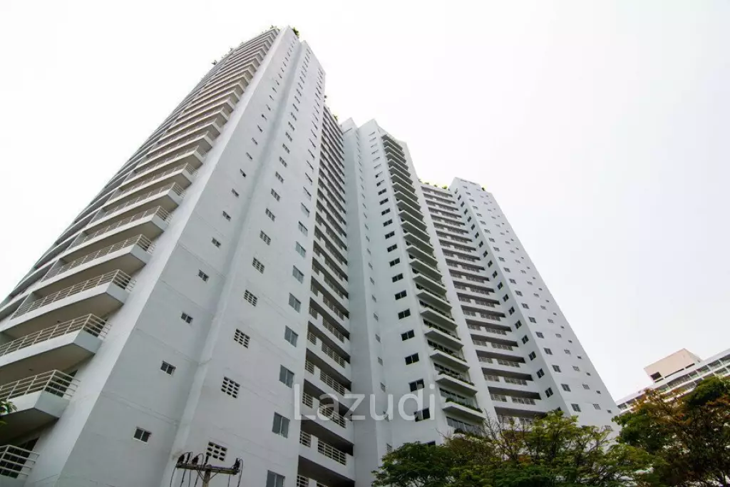 ห้องชุดสุดหรู 2 ห้องนอน ที่วิวทะเล 7 จอมเทียน