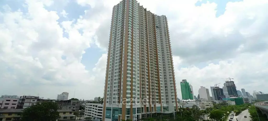 Commercial Area 131.60 SQ.M Villa Sathorn