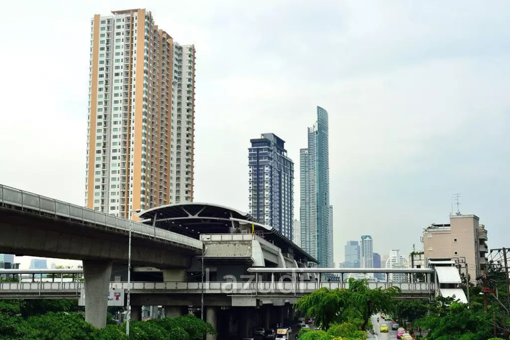 Commercial Area 131.60 SQ.M Villa Sathorn