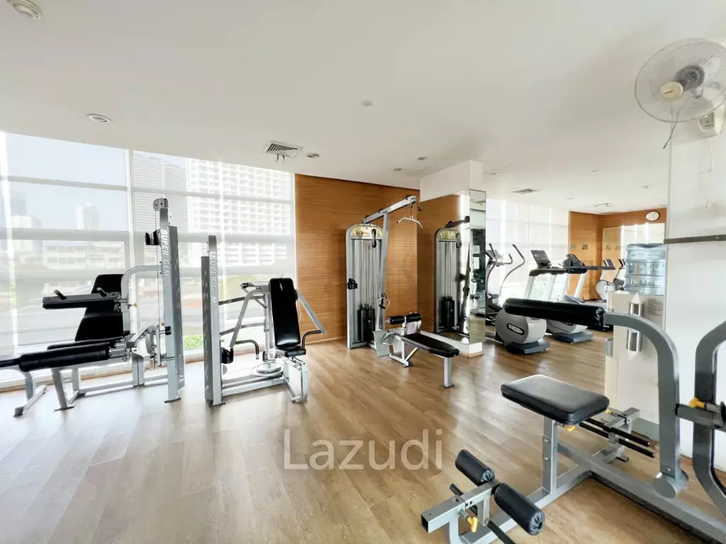 4 Bedroom 5 Bathroom 283.6 Sq.m Watermark Chaophraya