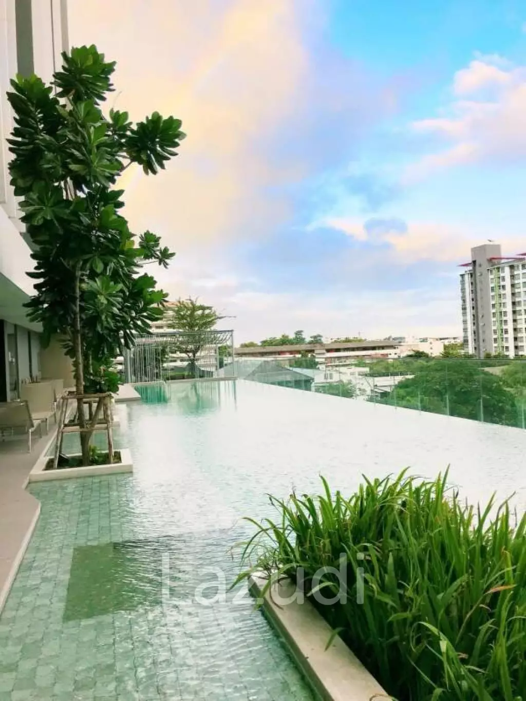 1 Bed 1 Bath 29 SQ.M Whizdom Connect Sukhumvit
