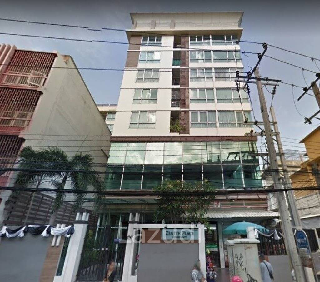 ซีนิธ เพลส แอท สุขุมวิท