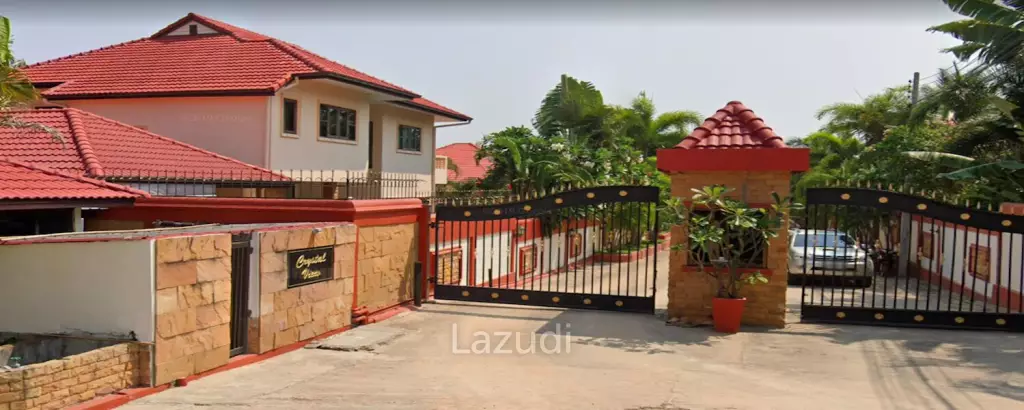 Good Quality + Design 5 Bed Pool Villa