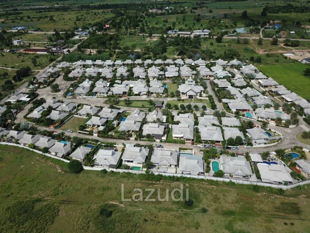 Emerald Resort