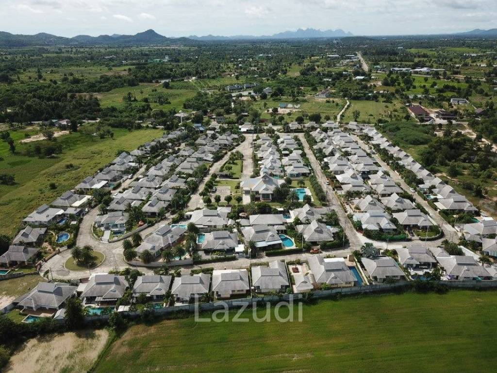 Emerald Resort