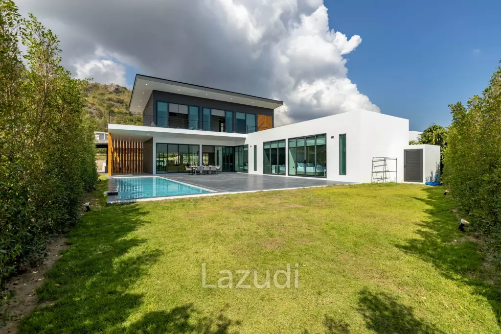 Luxury Large 3 Bedroom Pool Villa! (KH-C5)