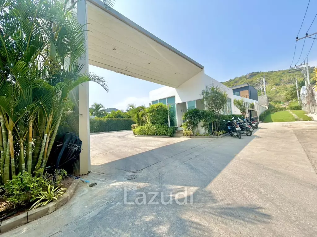 Luxury Large 3 Bedroom Pool Villa! (KH-C5)