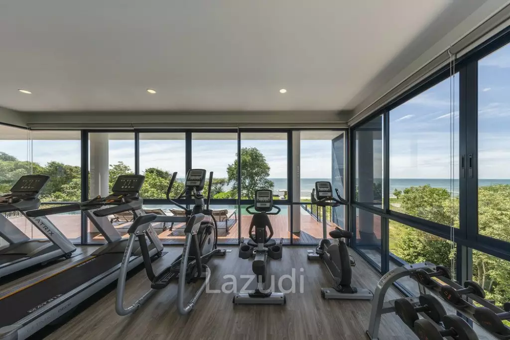 Urgent sale by owner: A spacious condominium in Cha-am, Petchburi