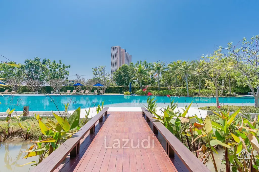 Urgent sale by owner: A spacious condominium in Cha-am, Petchburi