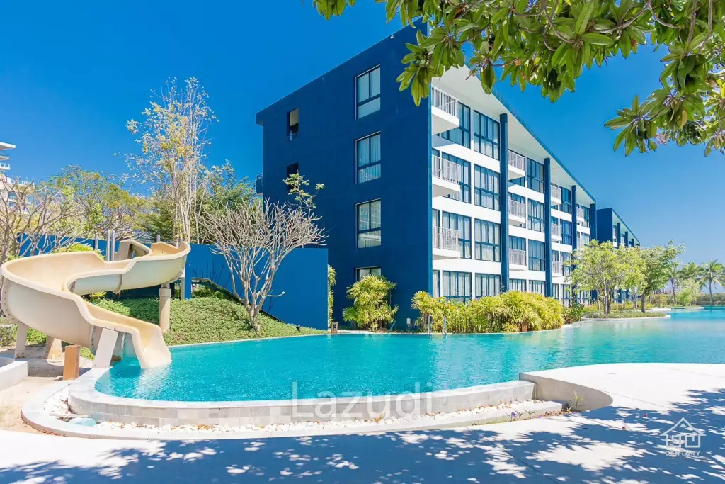 Urgent sale by owner: A spacious condominium in Cha-am, Petchburi
