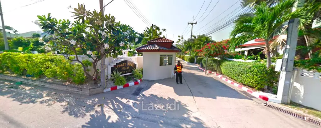 STUART PARK : Great Design 4 Bed Pool Villa