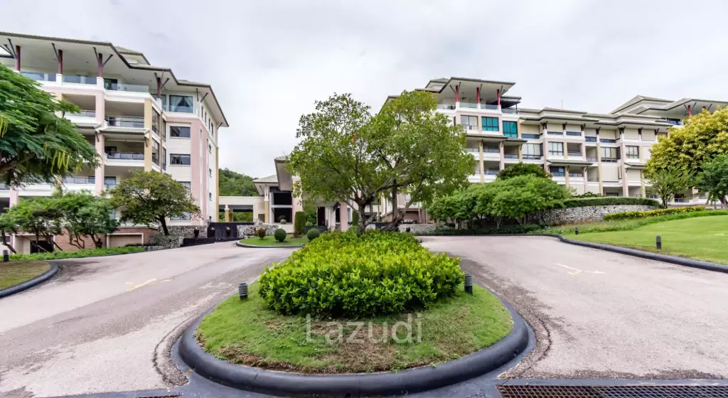 Luxury Mansion On Golf Course (BMG5)