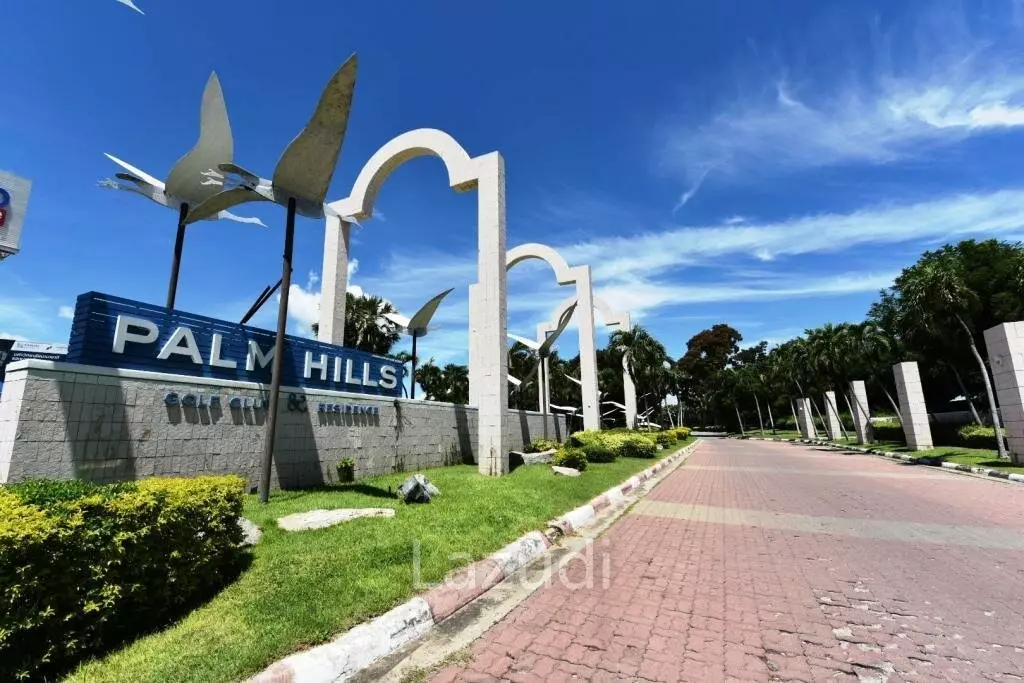 PALM HILLS CONDO ( FOREIGNER QUOTA )   : 2 bed condo  with open views