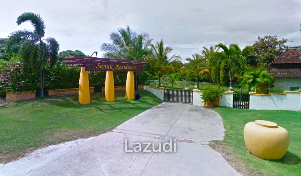 Sanuk Residence