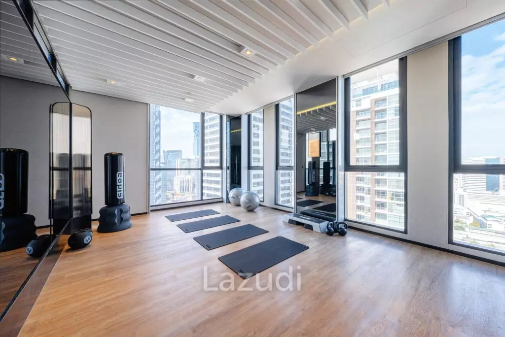 114 sqm high floor condo at The Reserve Sathorn, Thung Mahamek
