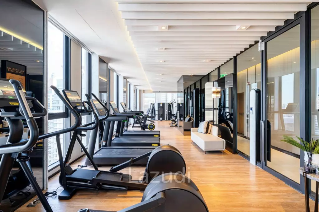 114 sqm high floor condo at The Reserve Sathorn, Thung Mahamek