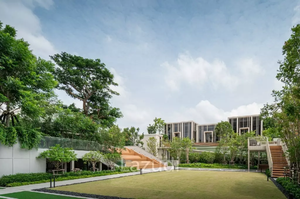 98.85 sqm high floor condo at RHYTHM Charoenkrung Pavilion Bangkok
