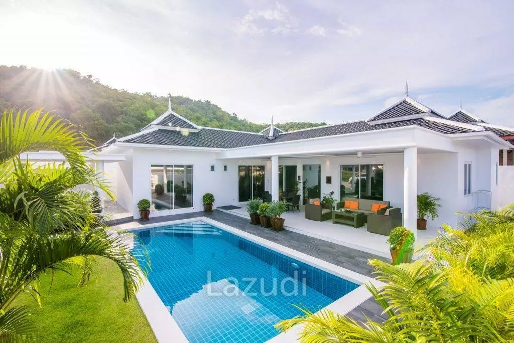 Best Quality & Luxury 2-Storey Pool Villa 4BR Near Town