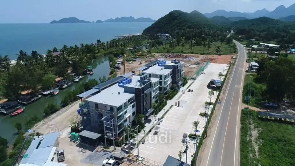 Grand Marina Pranburi: 1 Bed Condo