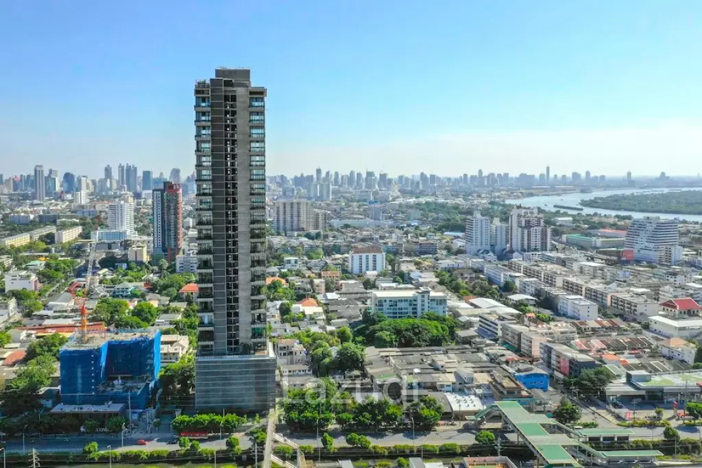 Penthouse 3 Bed 453.28 SQ.M WINDSHELL Naradhiwas