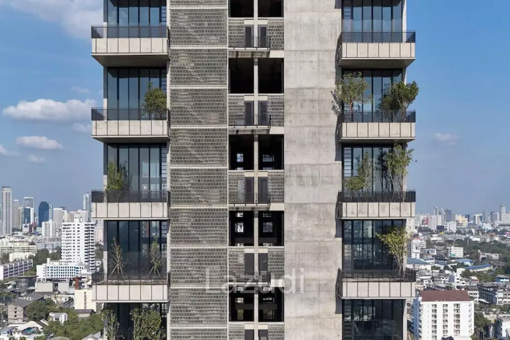 Penthouse 3 Bed 453.28 SQ.M WINDSHELL Naradhiwas