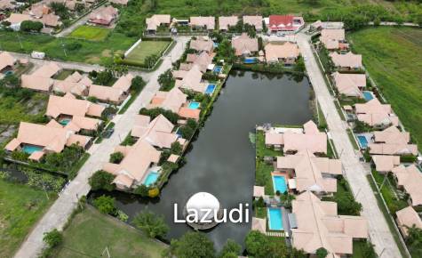 Dusita Lakeside Village 2