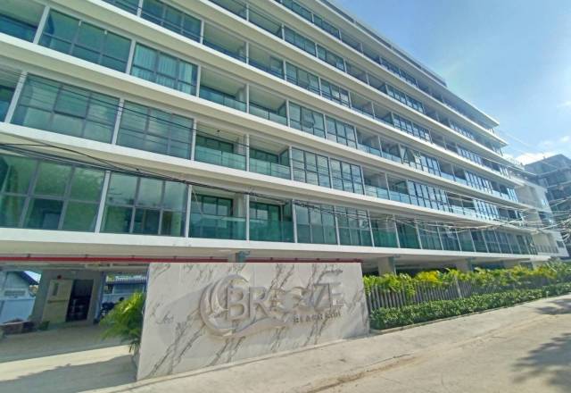 The Breeze Beach Side Bangsaray