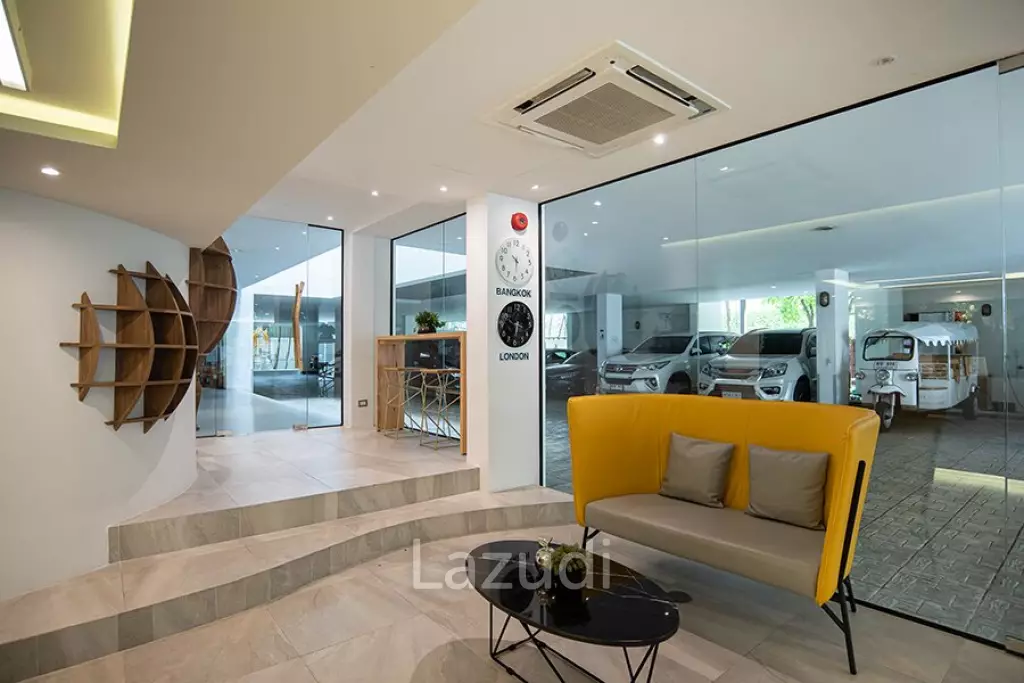 4 Bed 300SQM Benviar Tonson Residence