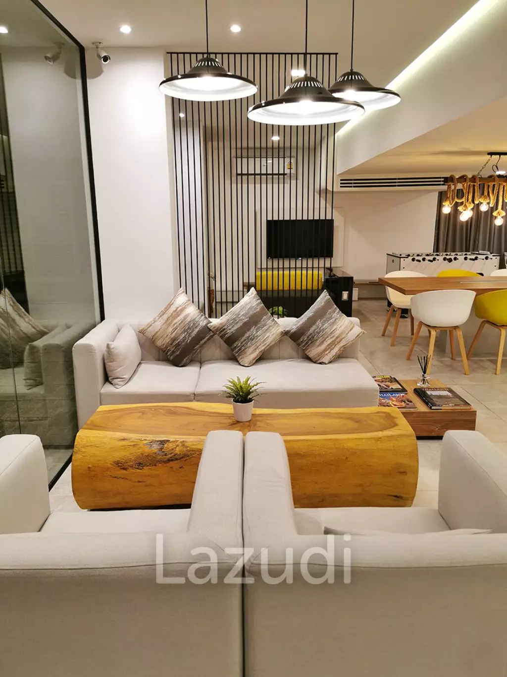 4 Bed 300SQM Benviar Tonson Residence