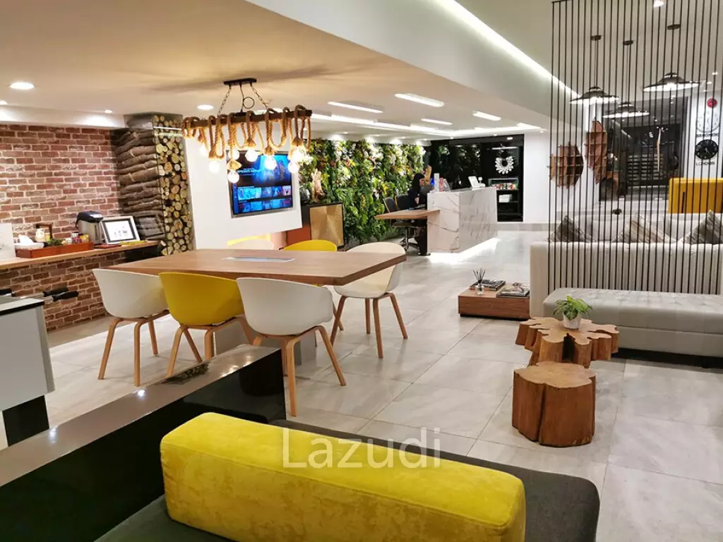 4 Bed 300SQM Benviar Tonson Residence
