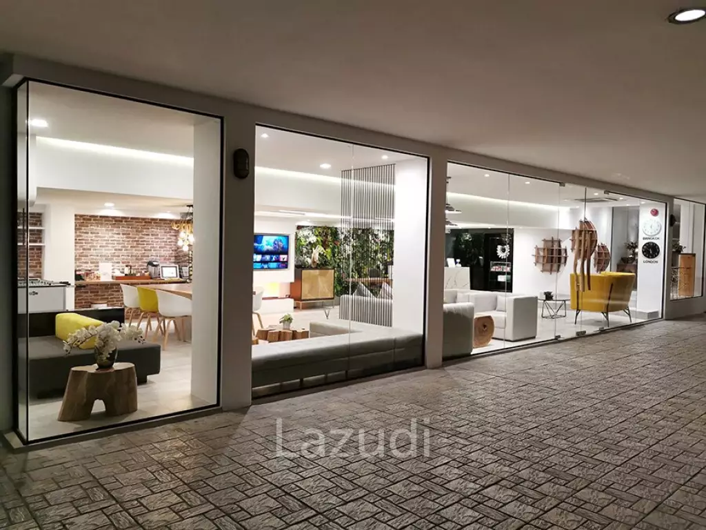 4 Bed 300SQM Benviar Tonson Residence