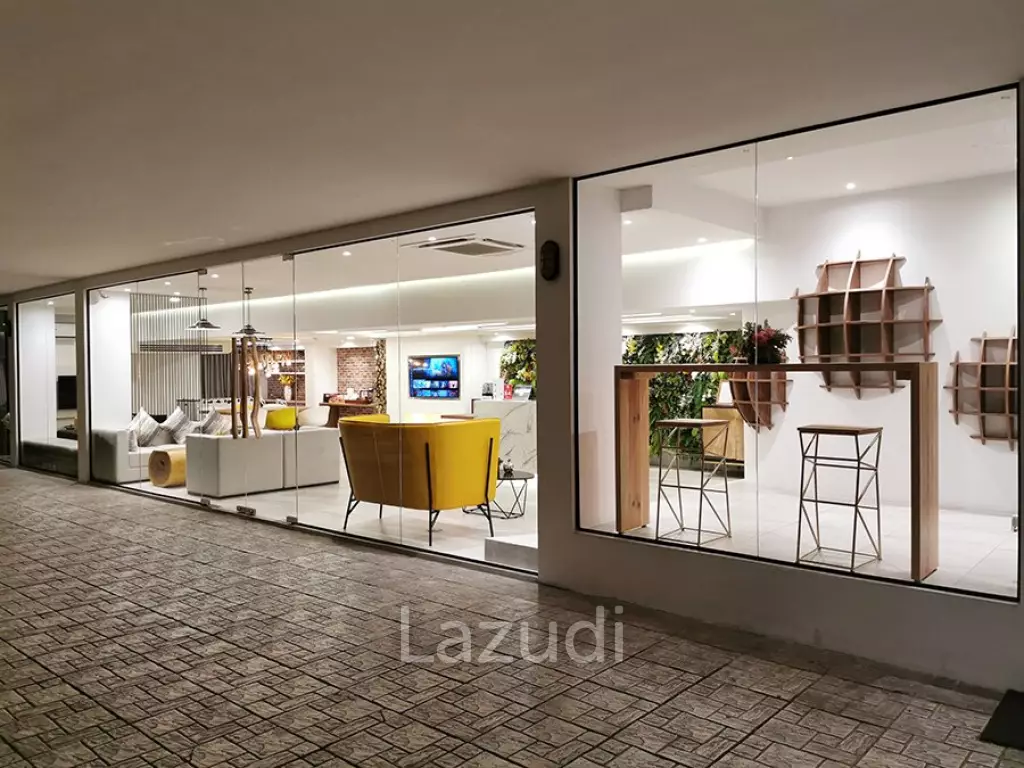 4 Bed 300SQM Benviar Tonson Residence