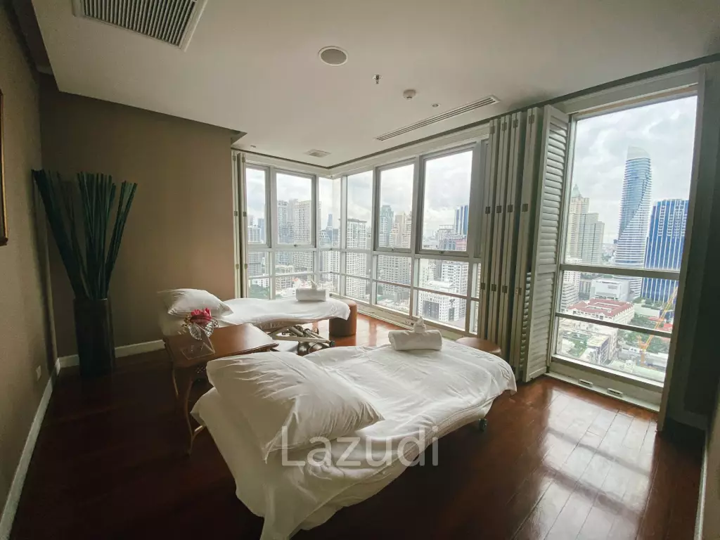 2 Bedroom Balcony Suite 96SQM Grande Centre Point Hotel Ploenchit