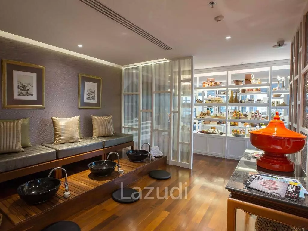 2 Bedroom Balcony Suite 96SQM Grande Centre Point Hotel Ploenchit