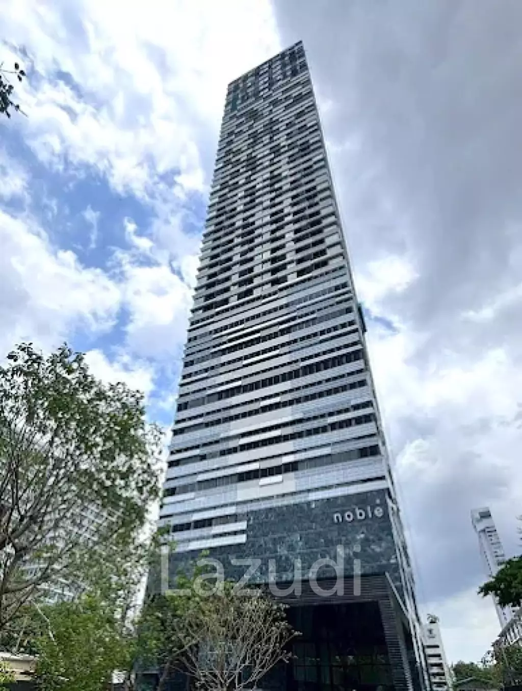 32 Sqm 1 Bed Noble Form Thonglor