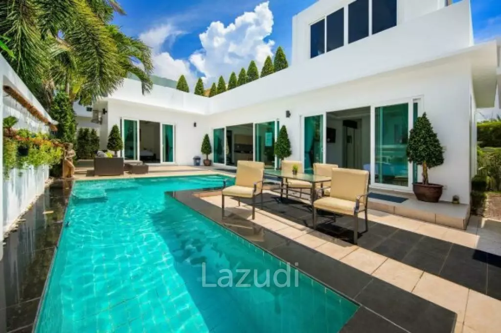 8 Bedrooms Ultra Luxury Pool Villa in Jomtien