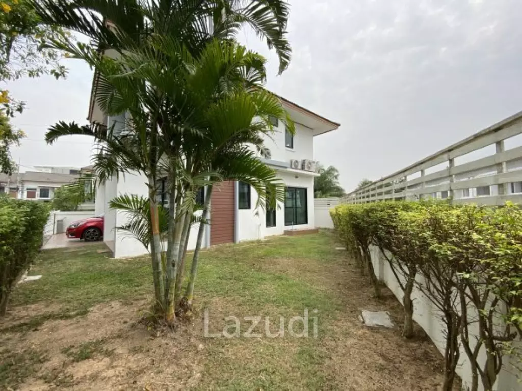 3 Beds 2 Baths 180 SQ.M Uraiwan Park View