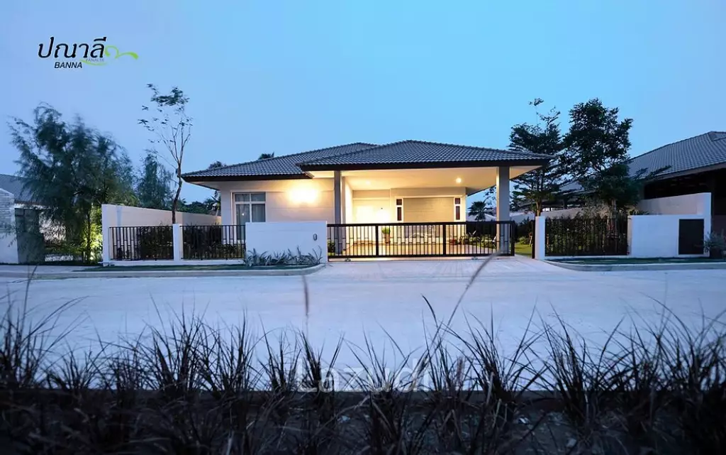 3 Bedrooms 4 Bathrooms 190 SQ.M. Panalee Banna Village