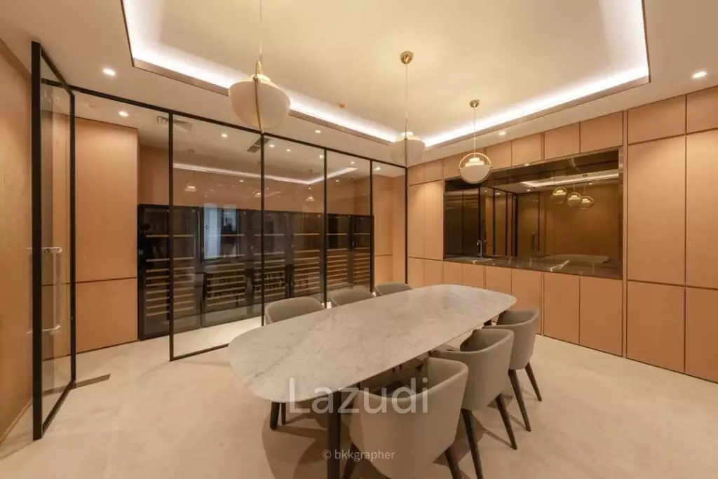2 Beds 3 Baths 166 SQ.M SCOPE Langsuan