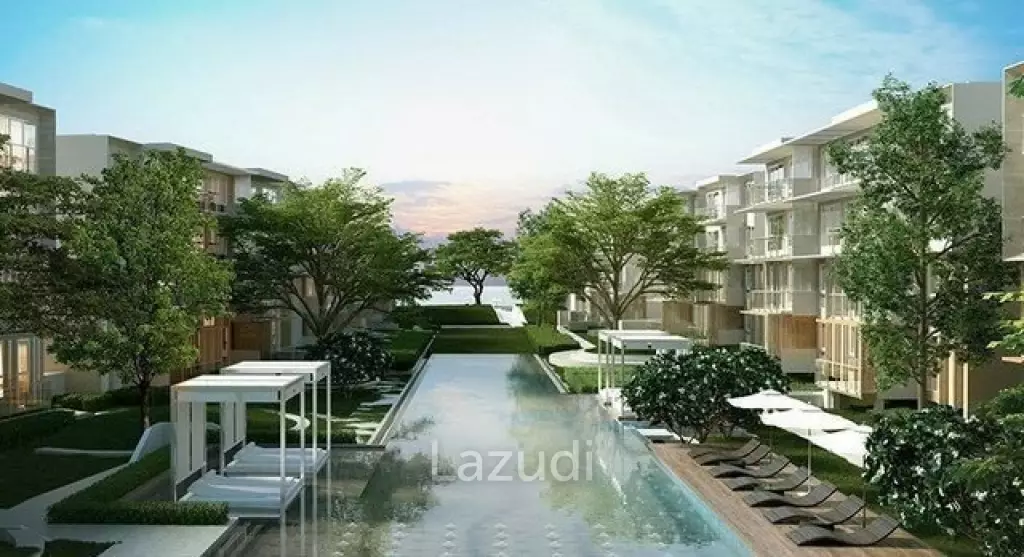 1 Bed Beachfront Condo with Pool View