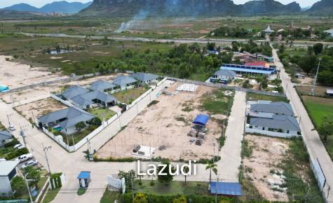 Huguh Home Pool Villa Cha Am