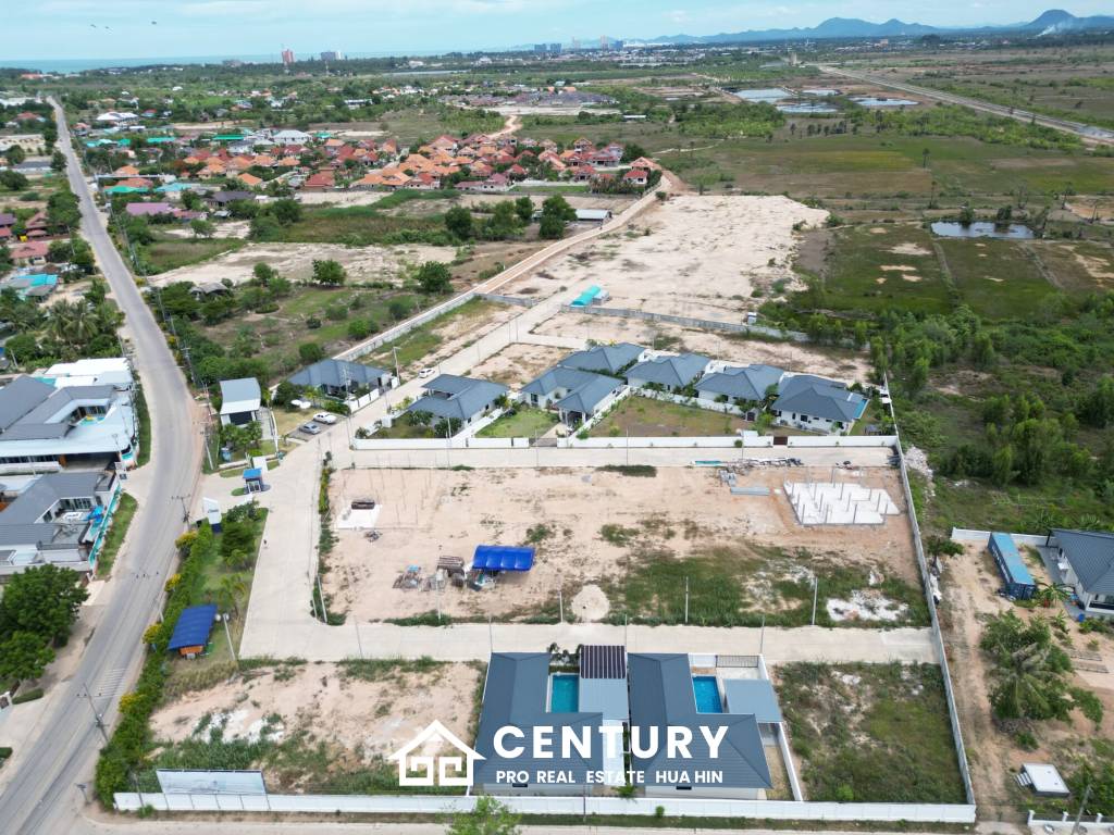 Huguh Home Pool Villa Cha Am