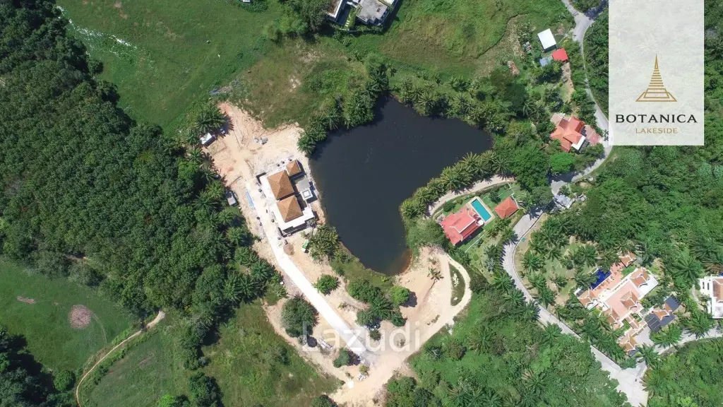 Luxury 3-Bedroom Pool Villa for Sale at Botanica Lakeside