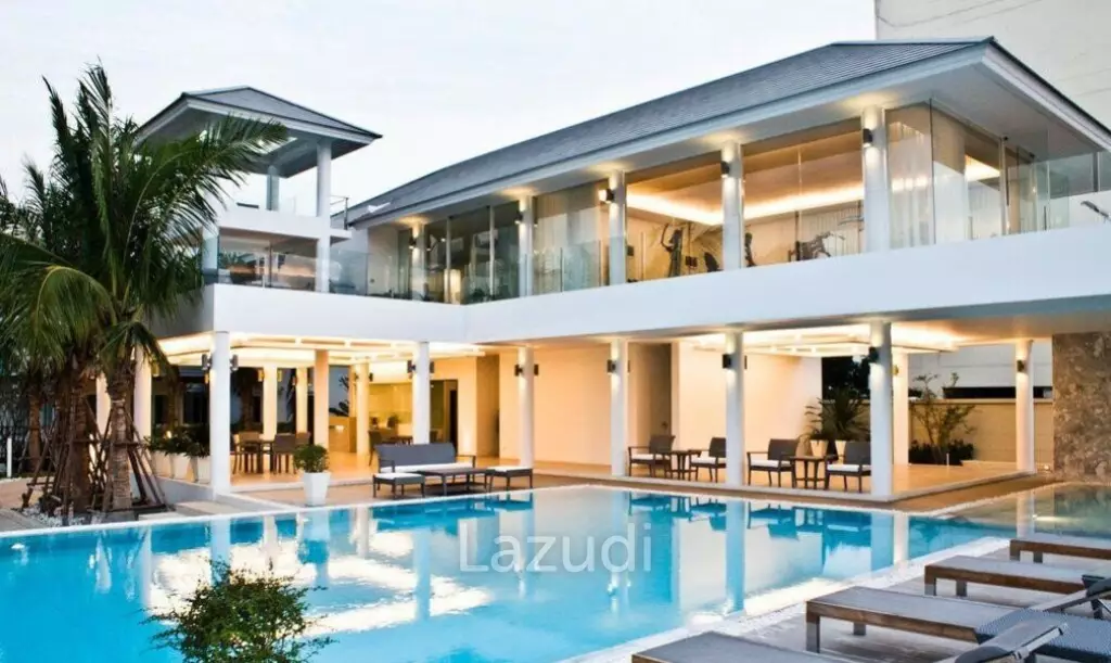 3 Beds 3 Baths 360 SQ.M. Seabreeze Villa Pattaya