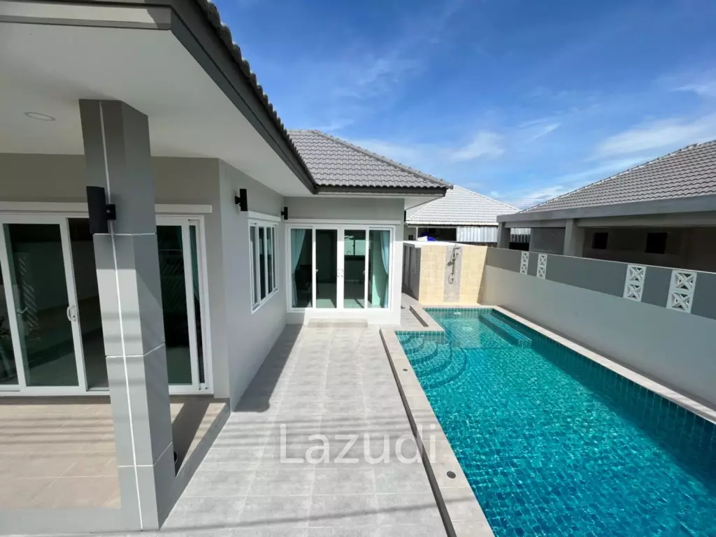 Soi 70: Modern Pool Villa, Freehold with Private Pool